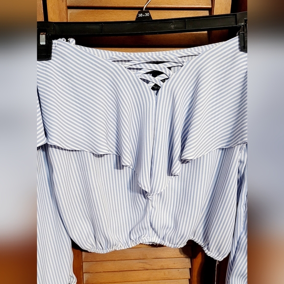 Rue21 Light Blue Striped Off The Shoulder Cropped Blouse W/ Ruffle Detail. Sz Xs - Picture 5 of 10